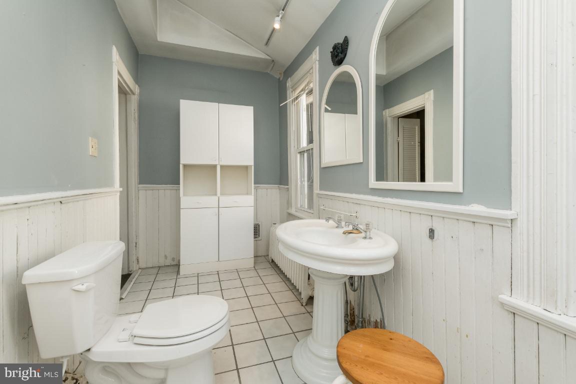 OLD HOMELAND - Residential