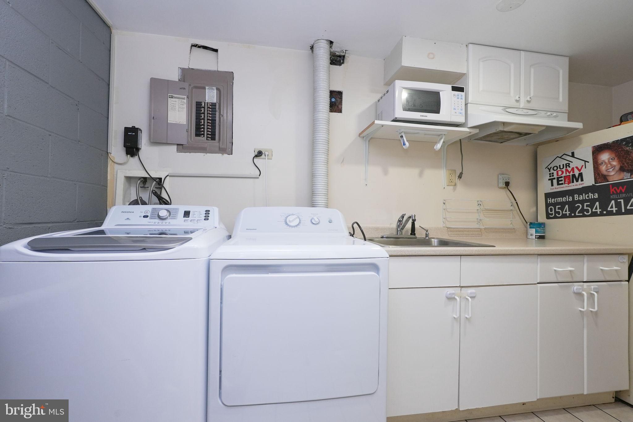 SHANNON STATION - Residential Lease