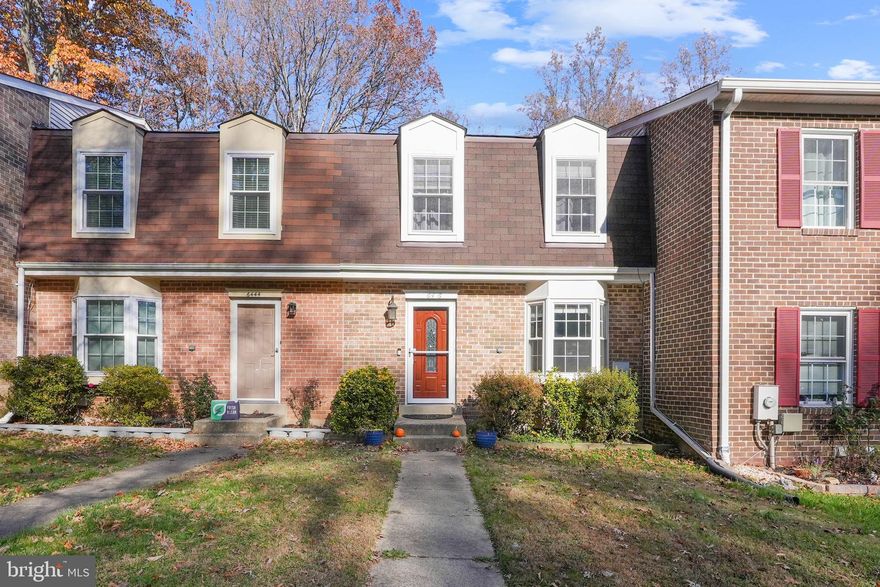 Beautifully maintained 3 BR.3.5 BA townhome with 2 assigned parking spaces with electric car charger access . The living room opens up to the large deck with its lovely and peaceful view of the woods. Upstairs, there are three bedrooms, and two really nicely sized bathrooms. The lower level includes a large rec room with storage under the stairs and walkout to the large back yard. Large laundry/storage room. Nice deck backing to trees. Fantastic community with access to pool, play ground, basketball court, tennis court and dog park. All you need to do is MOVE RIGHT IN! Owner is a licensed realtor.