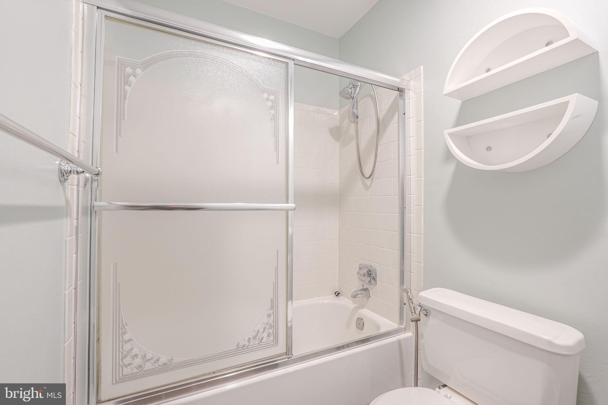 SHANNON STATION - Residential Lease