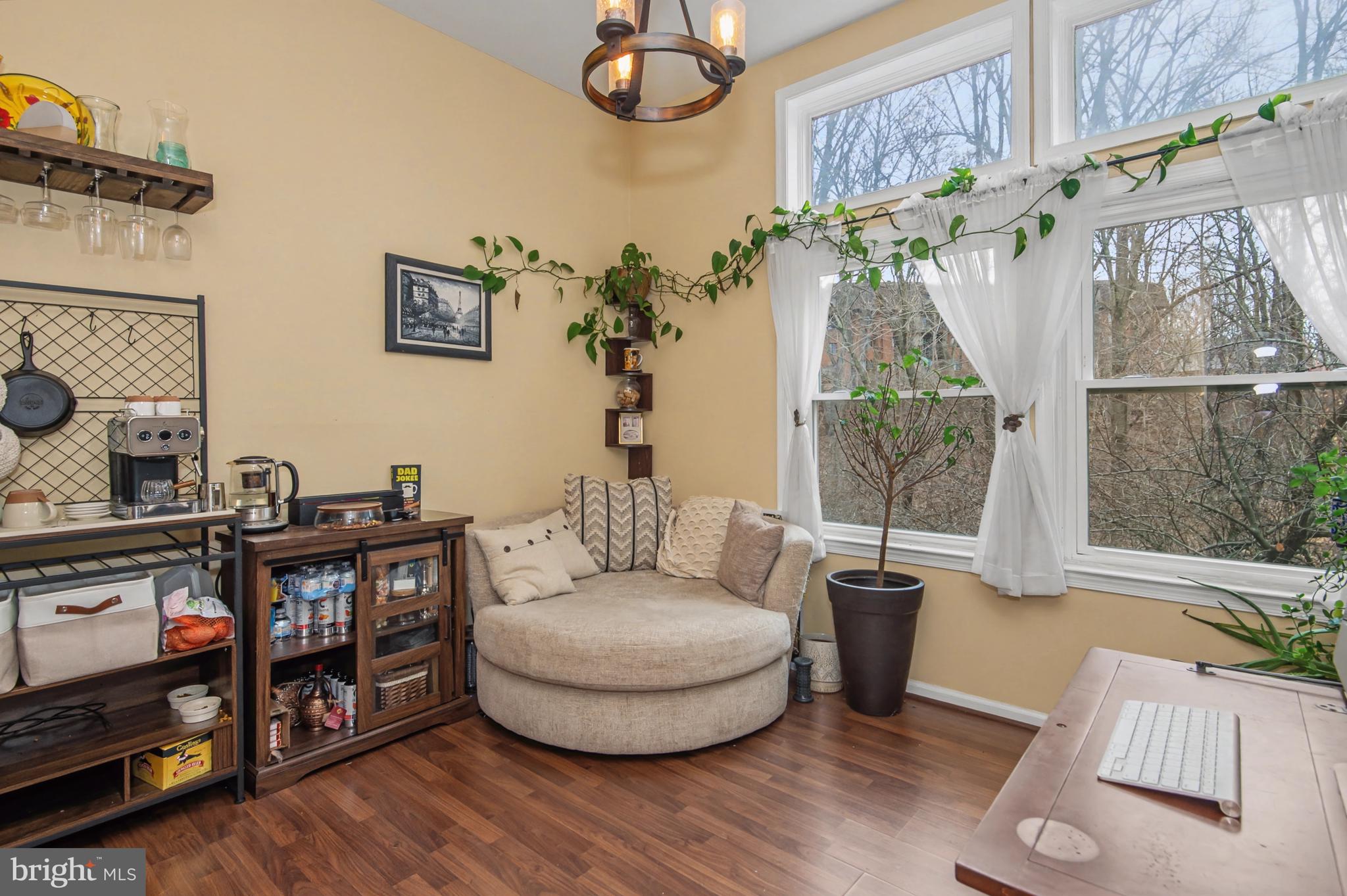 BIRCH POINTE - Residential