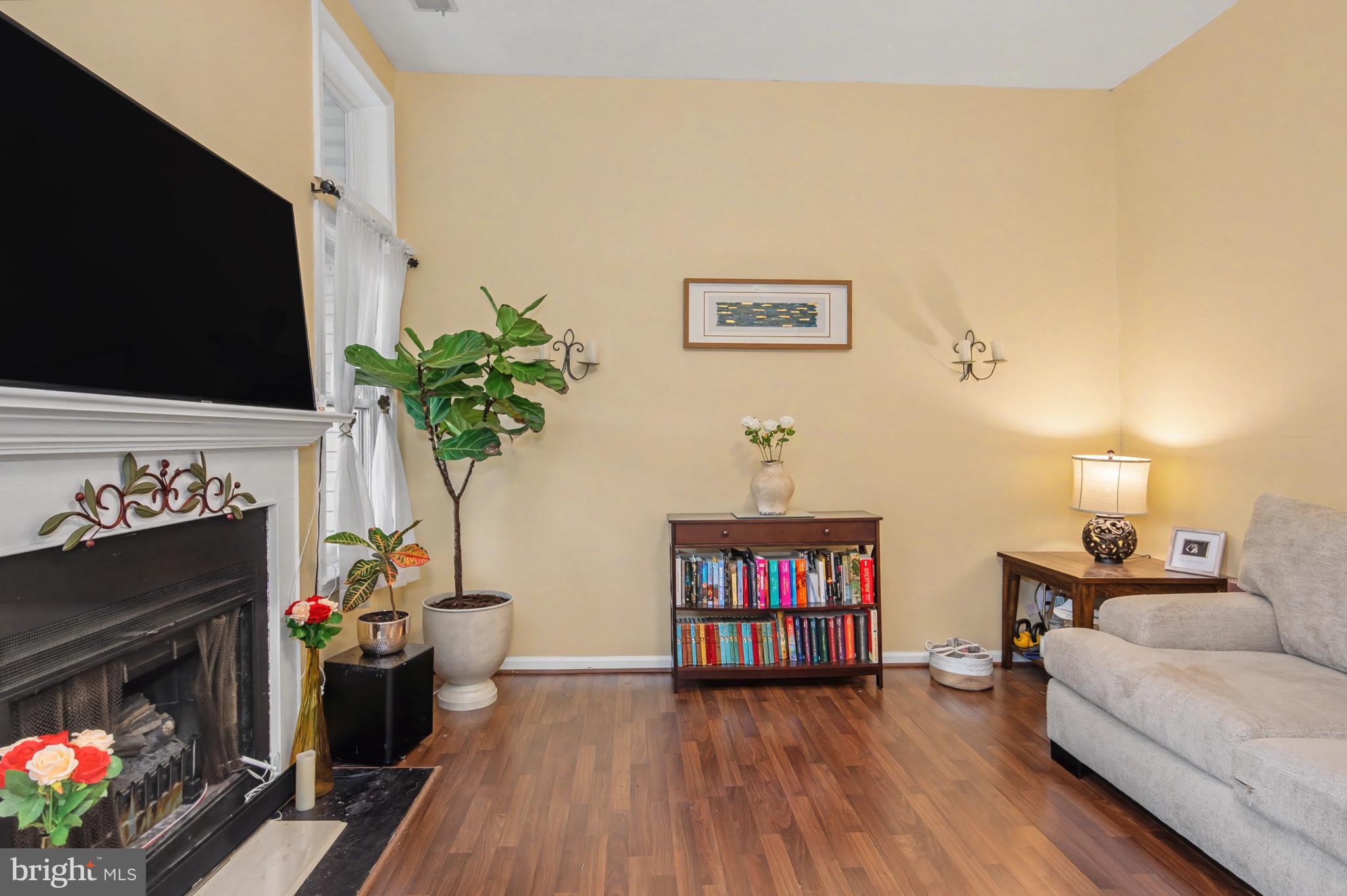 BIRCH POINTE - Residential