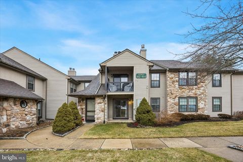 Condo For Sale - 463 Redbud Court<br/> WARRINGTON, PA 18976