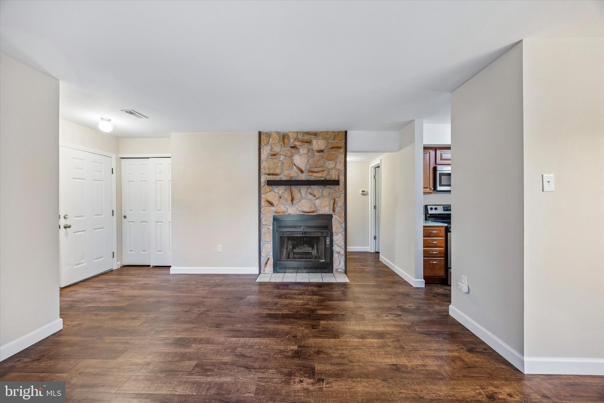 HAMPTON GREENS - Residential