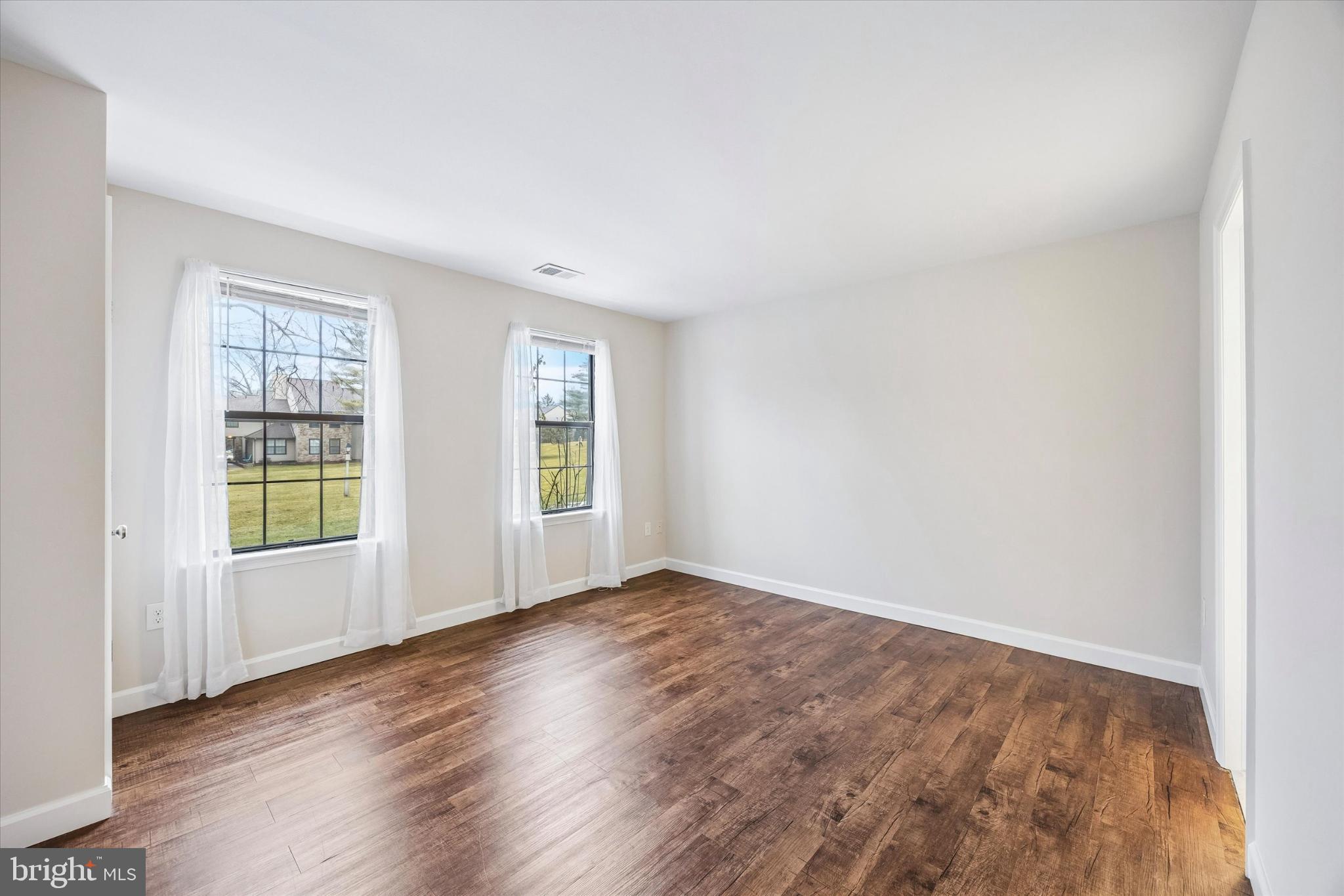 HAMPTON GREENS - Residential