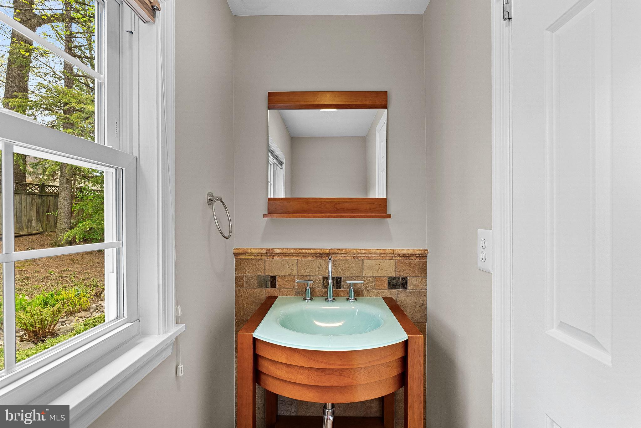 FAIRFAX CLUB ESTATES - Residential