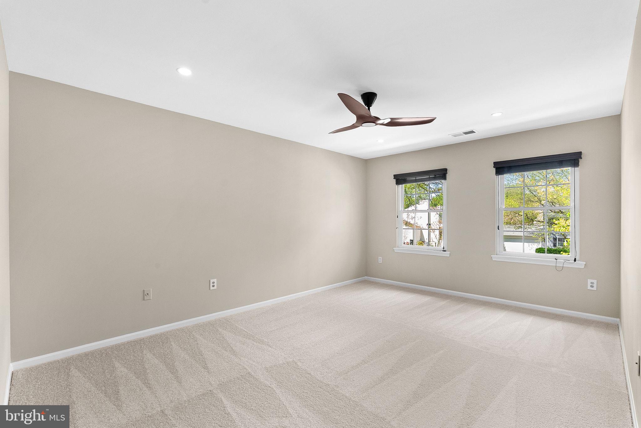 FAIRFAX CLUB ESTATES - Residential