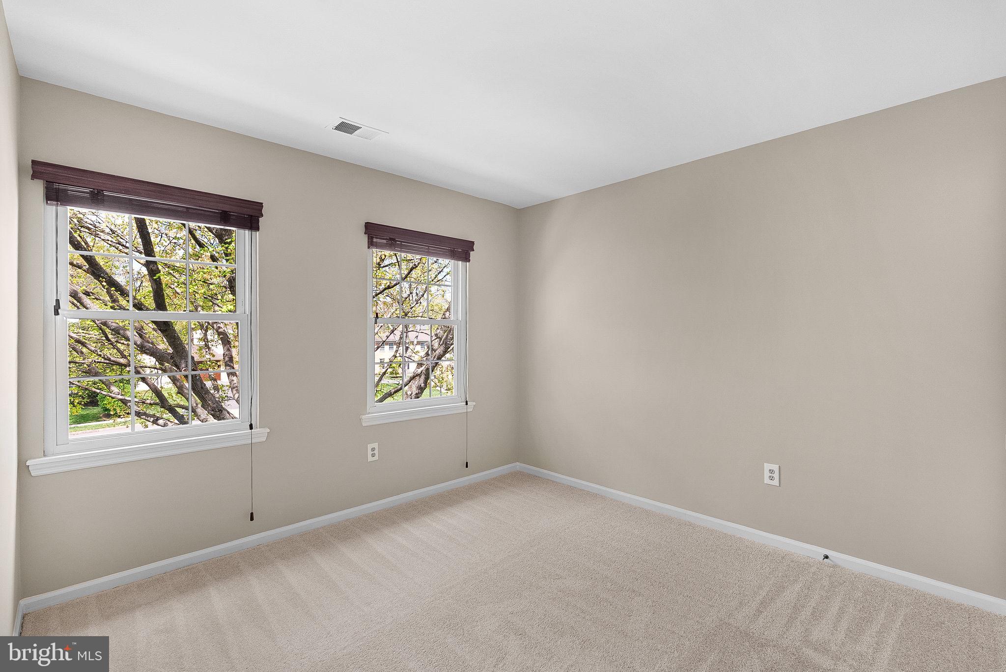 FAIRFAX CLUB ESTATES - Residential