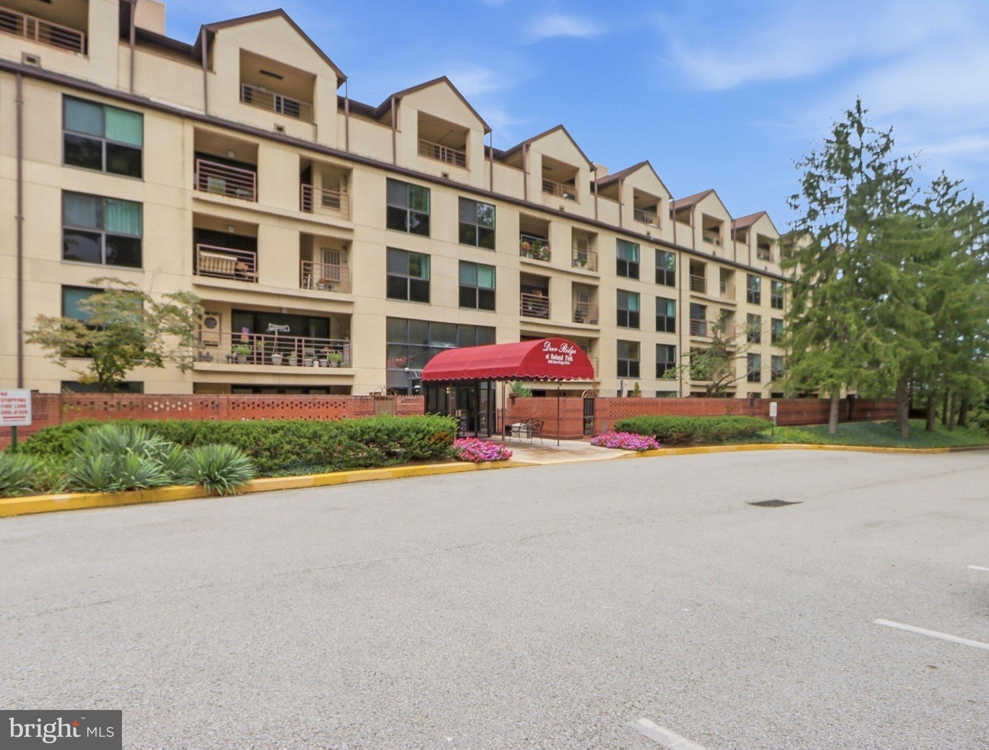 1040 DEER RIDGE DRIVE 300