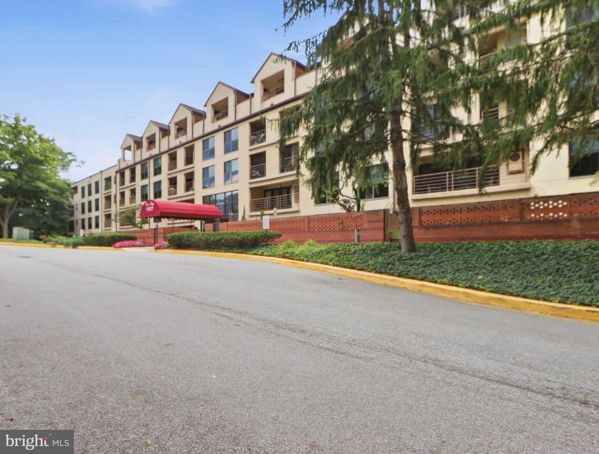 1040 DEER RIDGE DRIVE 300