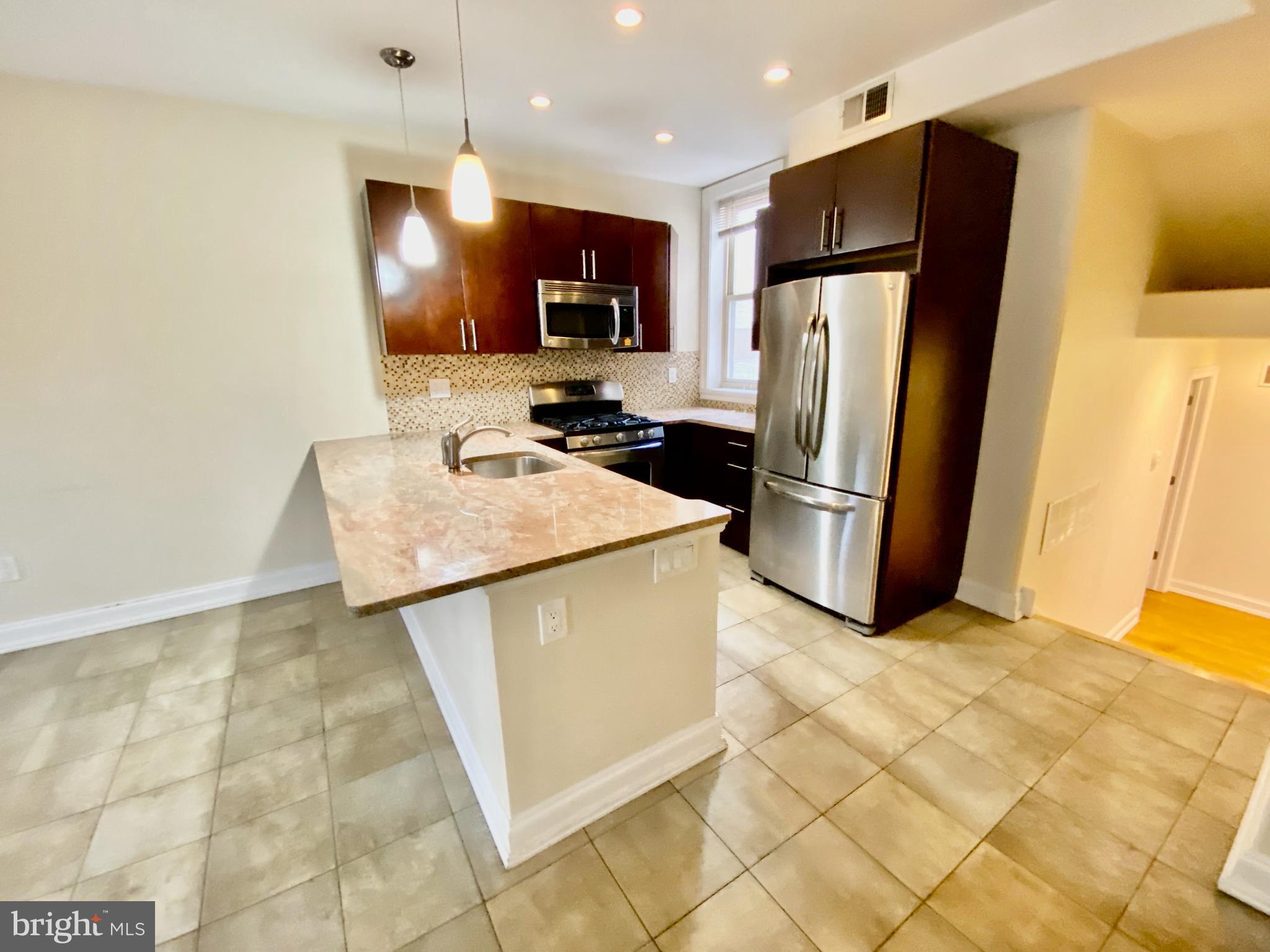 WASHINGTON SQ WEST - Residential Lease