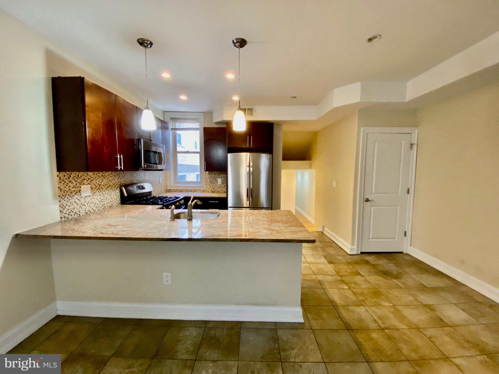 WASHINGTON SQ WEST - Residential Lease