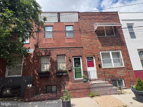 Townhouse For Rent - 2122 S Hicks Street<br/> Philadelphia County, PHILADELPHIA, PA 19145