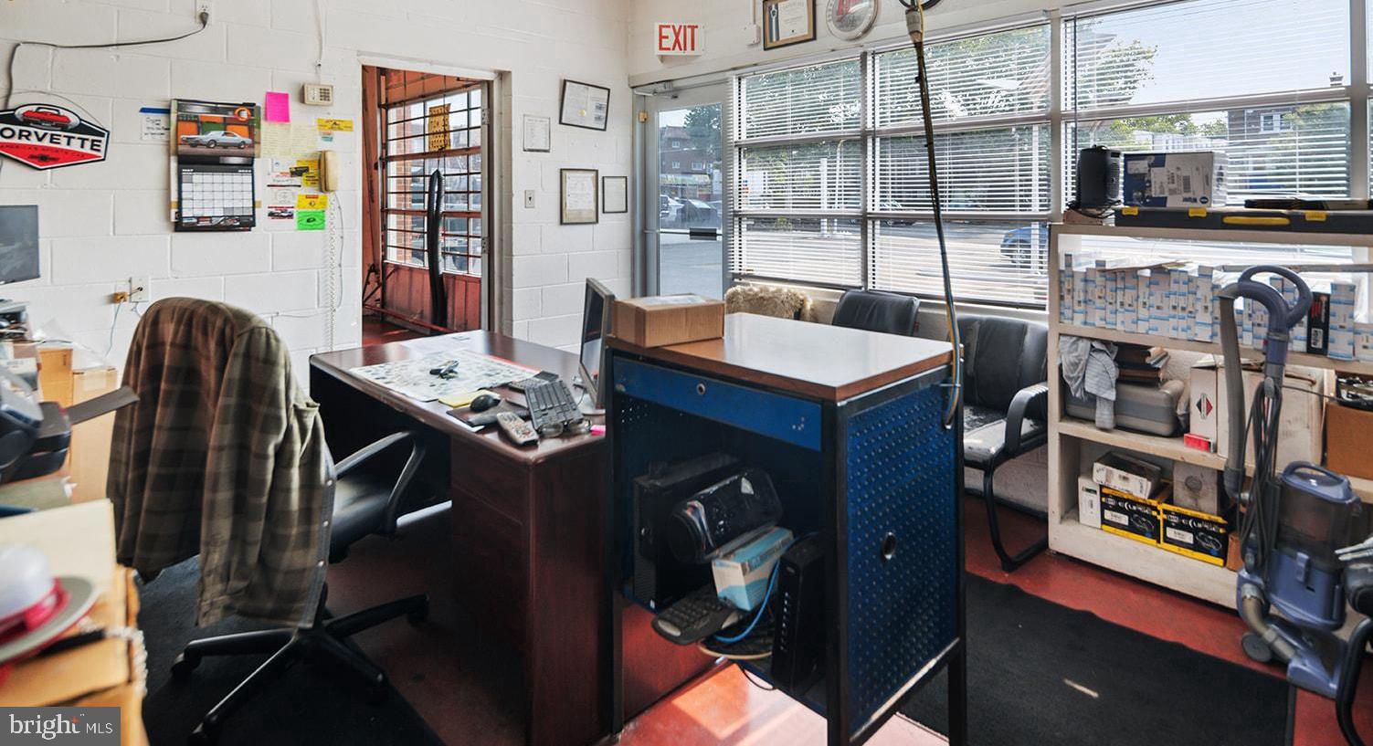 OGONTZ - Commercial Sale