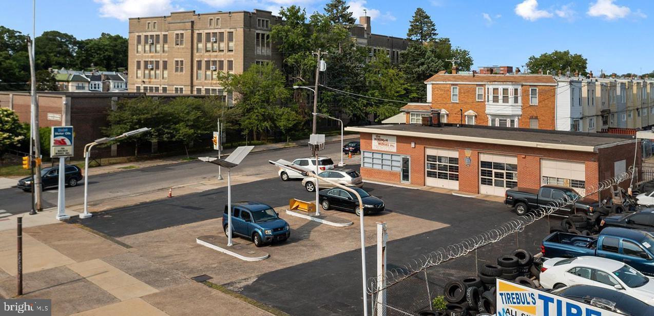 OGONTZ - Commercial Sale