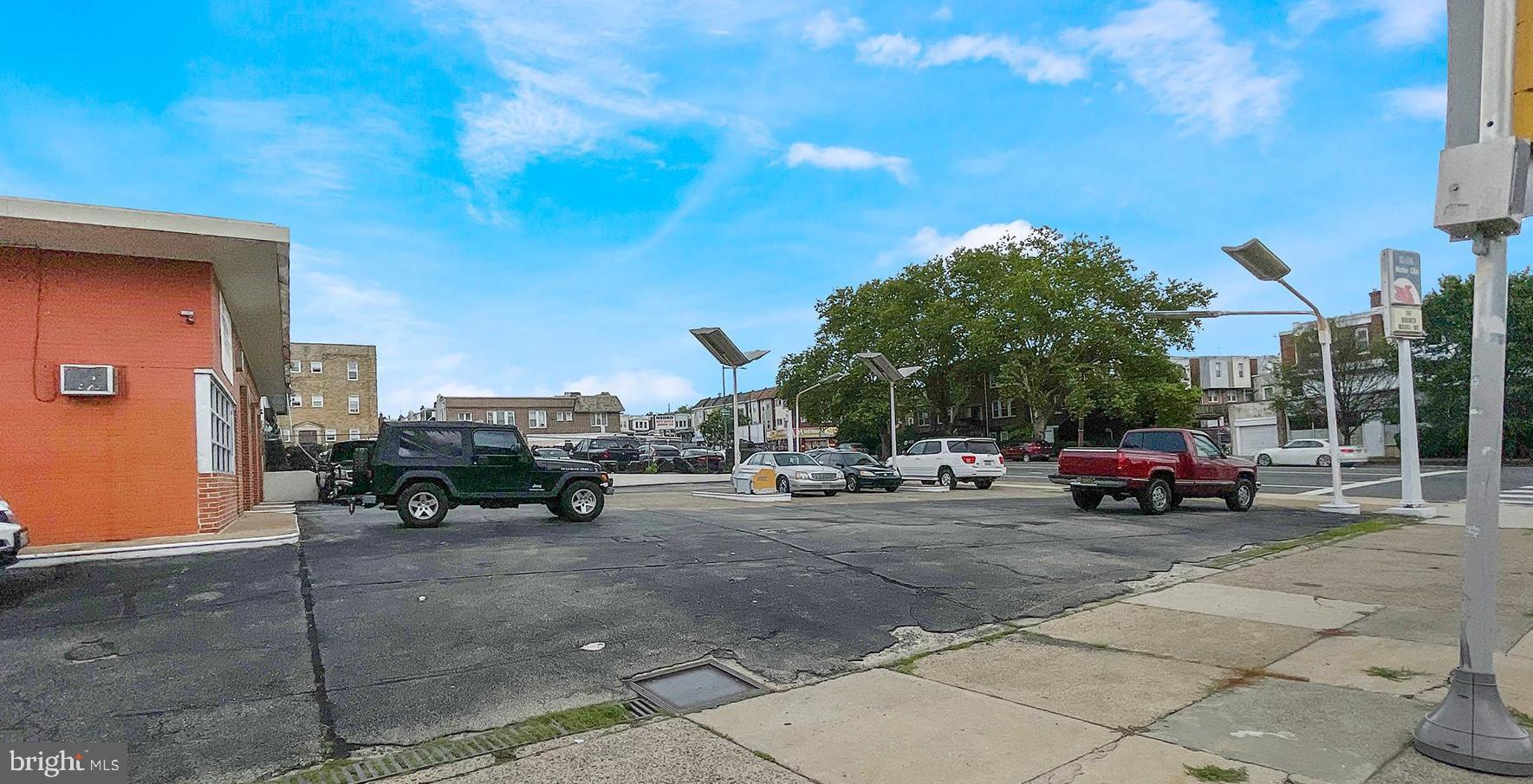 OGONTZ - Commercial Sale