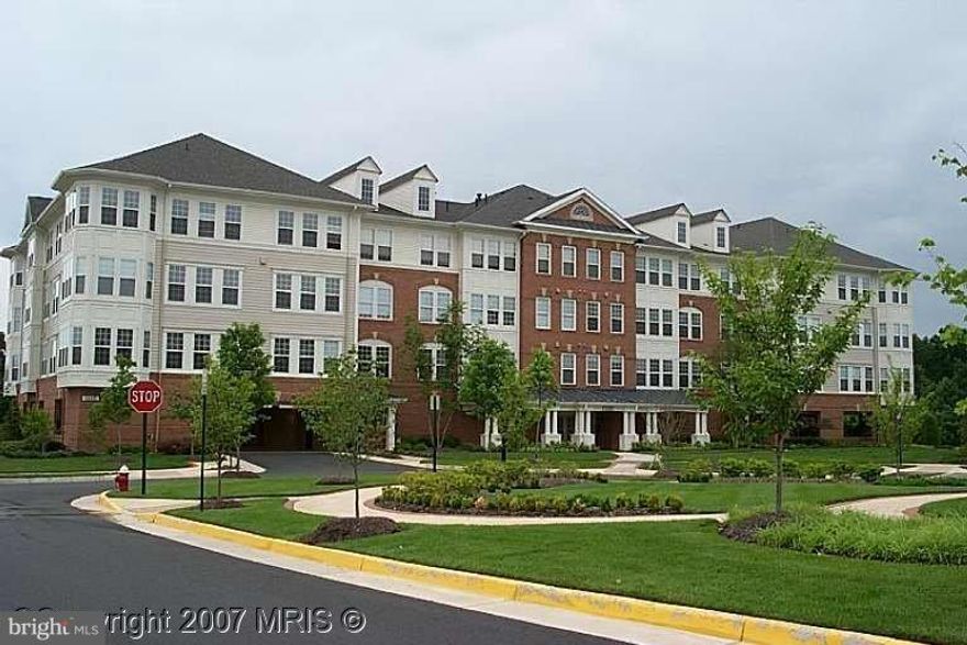 NEWLY PAINTED, QUIET,  LUXURY, TOP FLOOR UNIT IN FOUR SEASONS AT ASHBURN VILLAGE! FABULOUS AGE 55+ COMMUNITY TREED OVERLOOKS COMMON AREA! SPACIOUS 2 BR, 2 FULL BATHS PLUS SEPARATE, WIRED OFFICE/DEN OFFERS OPEN FLOOR PLAN WITH LARGE WINDOWS AND PLENTY OF NATURAL LIGHT! 1,610 SQ FT!  9' CEILINGS!  UPGRADES INCLUDING GRANITE TOPS & STEEL APPL! GAS HEAT/COOKING & FIREPLACE! MBATH W SOAKING TUB! ELEVATOR! SECURE BUILDING W 1 ASSIGNED GARAGE CAR PARKING SPACE EASILY ACCESSIBLE TO BLDG  PLUS PLENTY OF ADDITIONAL PARKING LOT SPACES!  SECURED, CLIMATE CONTROLLED STORAGE UNIT! SMOKE FREE! INCLUDES ALL ASHBURN VILLAGE AMENITIES PLUS FOUR SEASONS 3 BUILDING COMMUNITY OFFERS ITS OWN CLUBHOUSE W EXERCISE RM, MEETING ROOM, KITCHEN, OUTDOOR SPACE WITH GAS GRILLS! STACKED WASHER/DRYER IN UNIT! CONVENIENT ASHBURN LOCATION NEAR DULLES, BIKE TRAIL, ONE LOUDOUN SHOPPING...
LANDLORD PAYS CONDO FEE AND ASHBURN VILLAGE FEE WHICH INCLUDES ACCESS TO RECREATION FACITILY, INDOOR AND OUTDOOR POOLS, TENNIS, RACQUETBALL AND MORE! LISTING AGENT IS OWNER. FLOORPLAN IN DOCUMENTS! VACANT AND READY FOR IMMEDIATE OCCUPANCY!