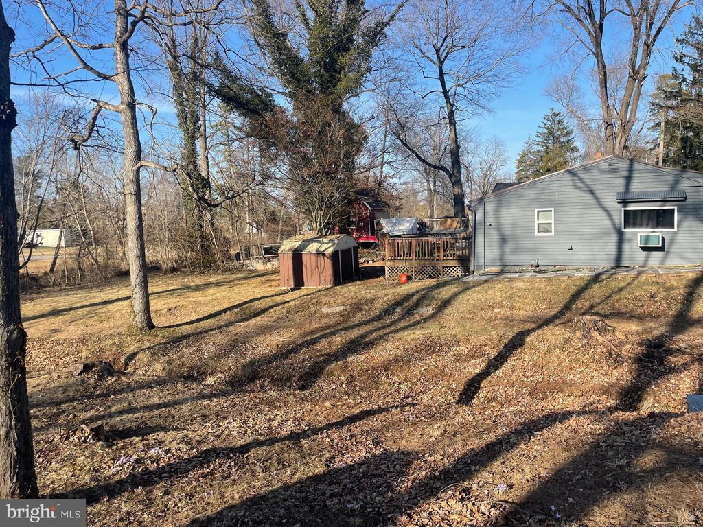 Photo of 2451 Log Cabin Road, YORK, PA 17408 (MLS # PAYK2077712)