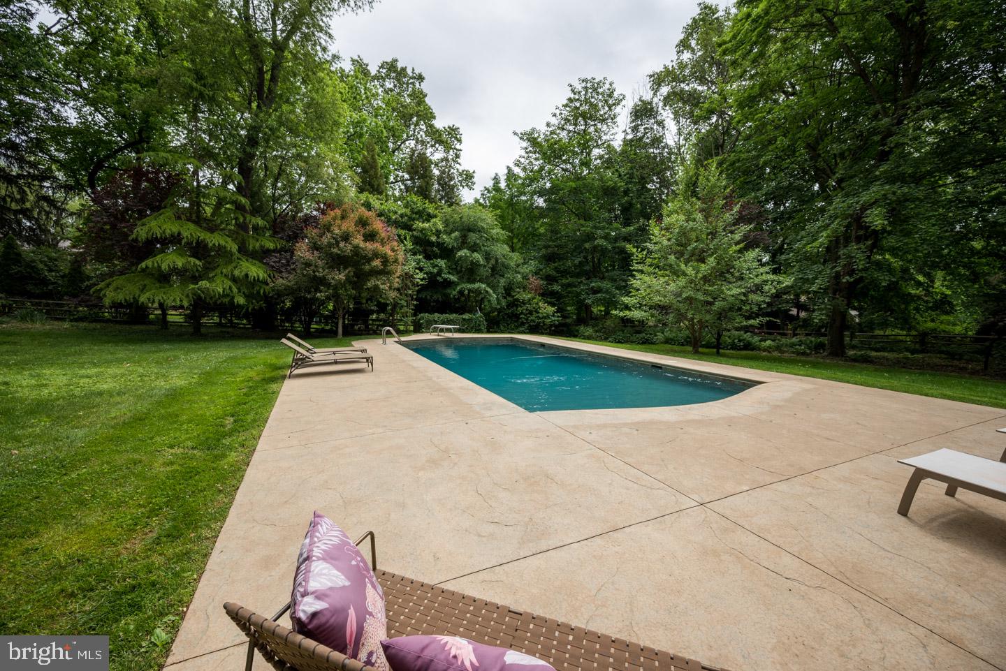 SPRING MILL - Residential