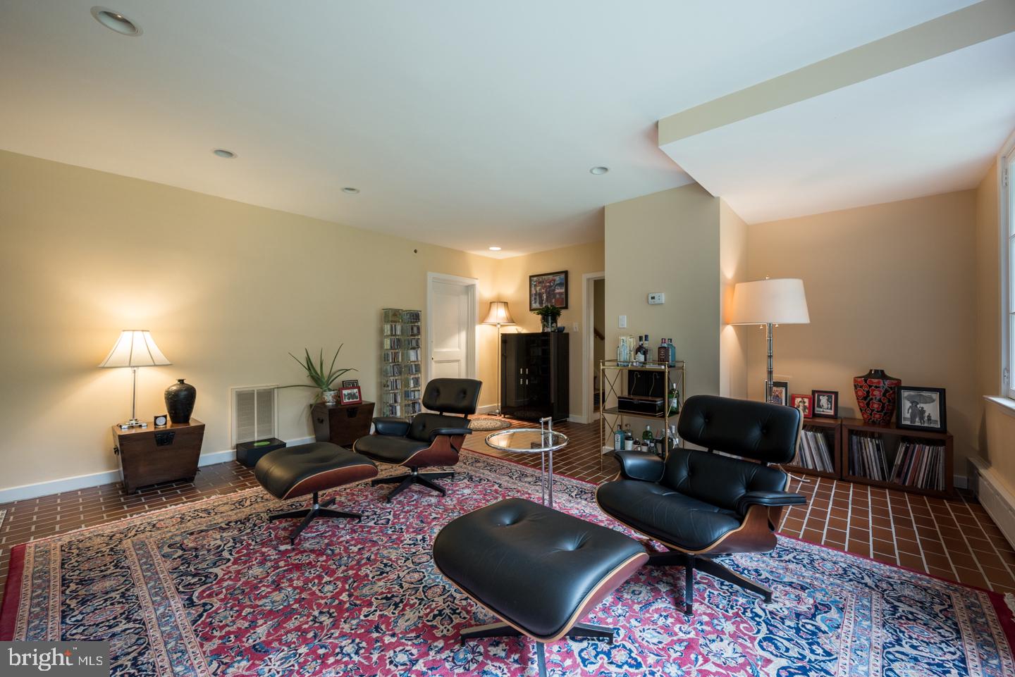 SPRING MILL - Residential