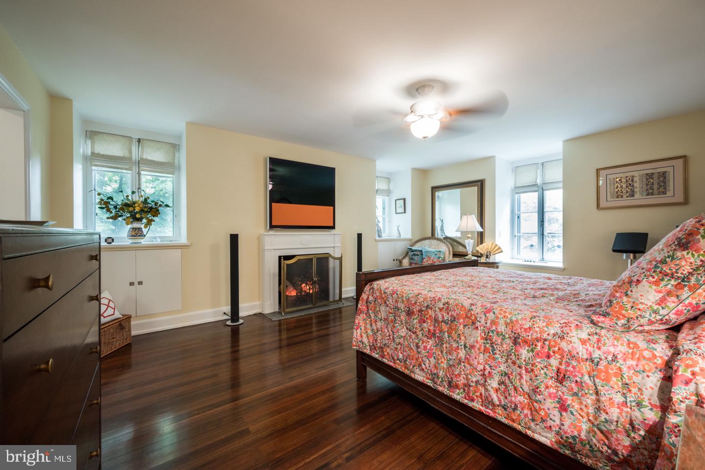 SPRING MILL - Residential