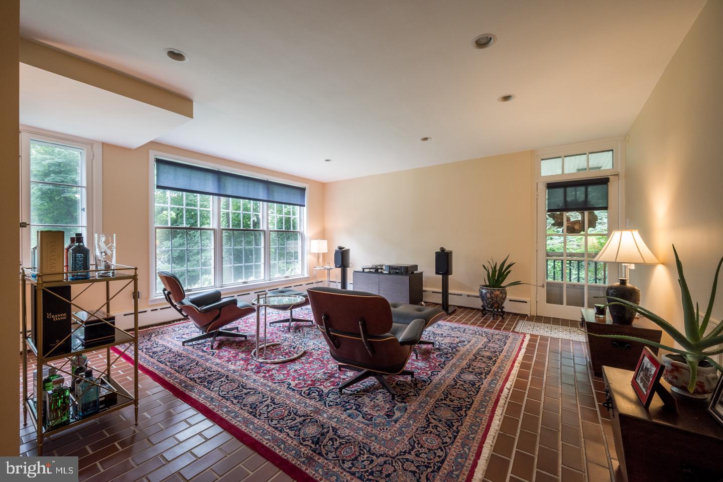 SPRING MILL - Residential