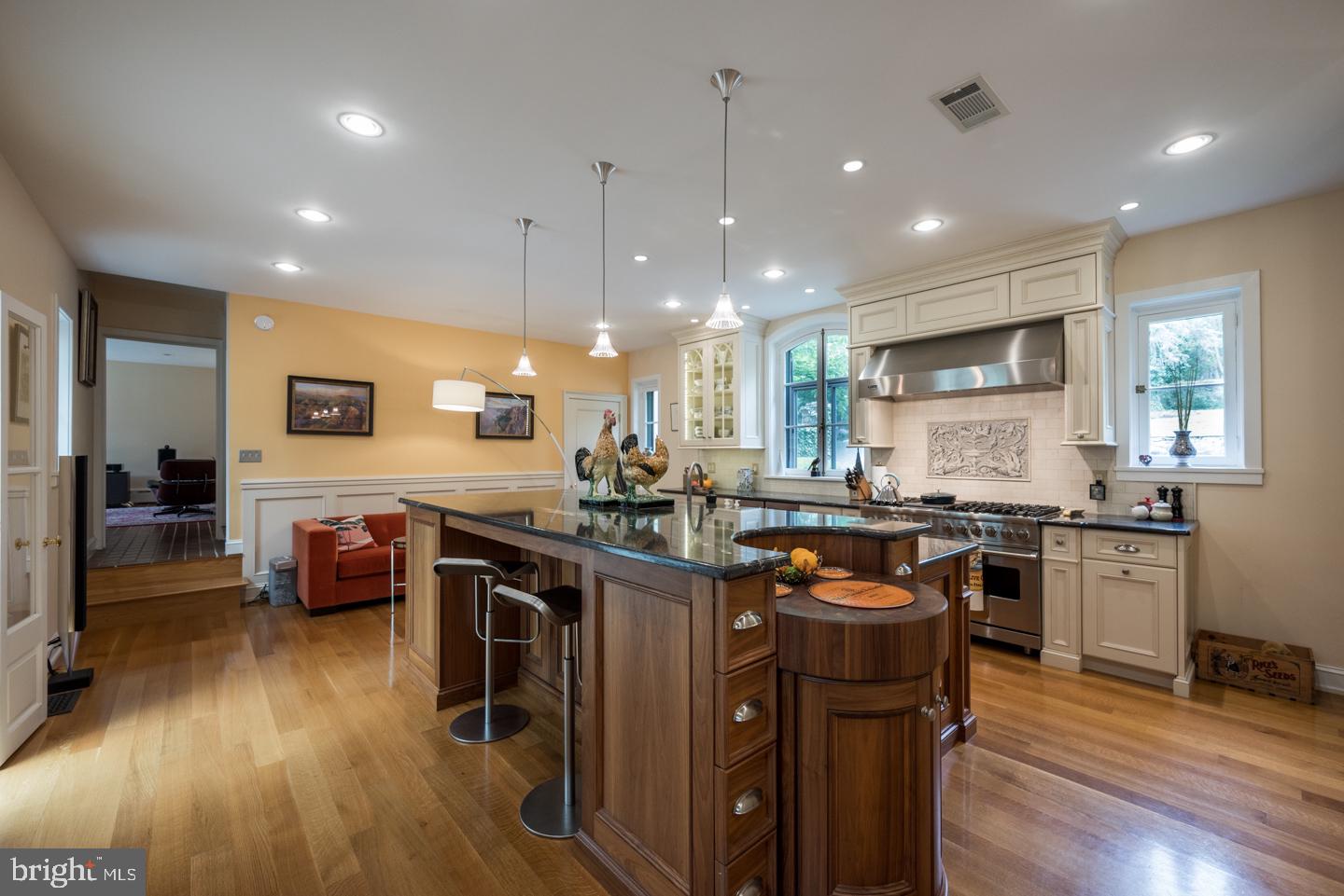 SPRING MILL - Residential
