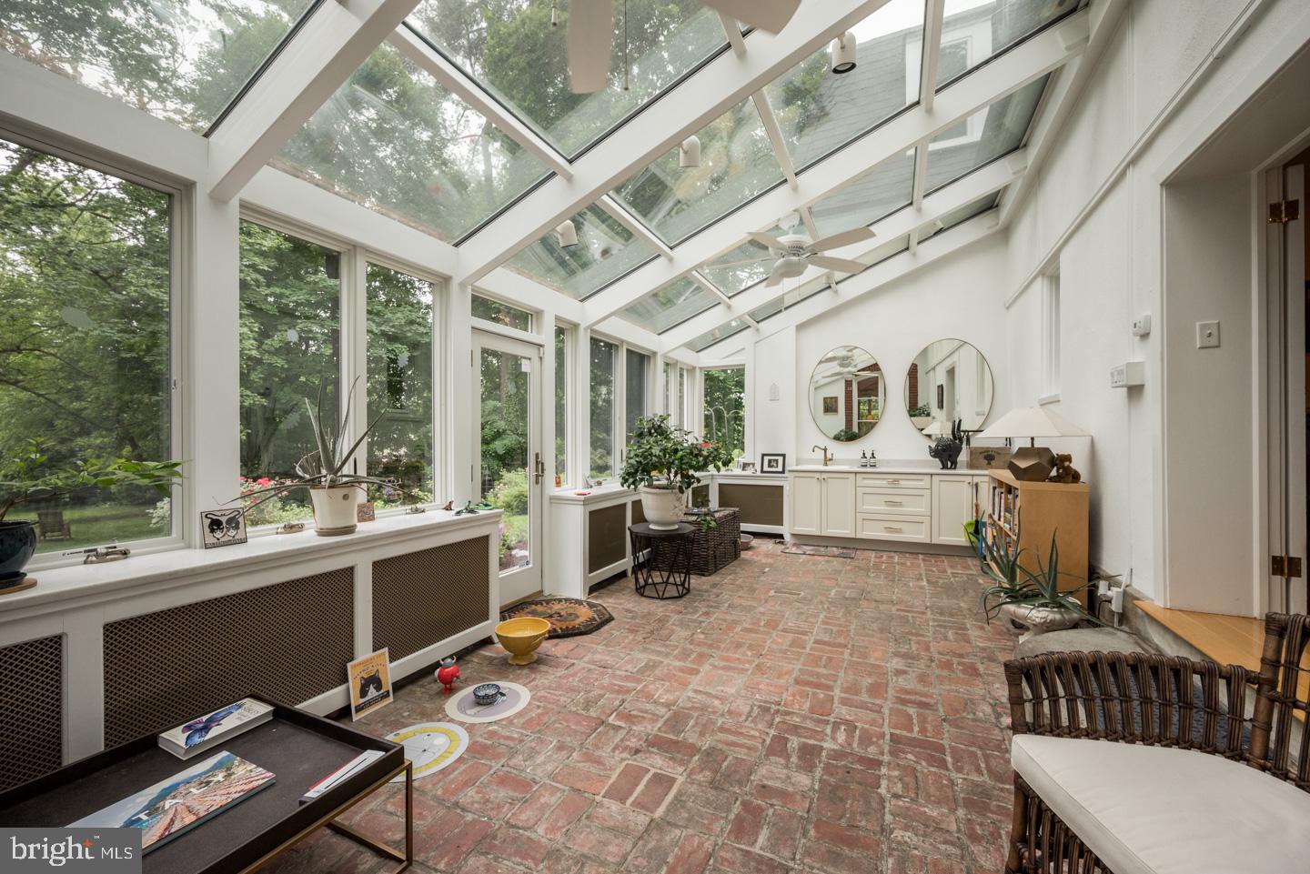 SPRING MILL - Residential