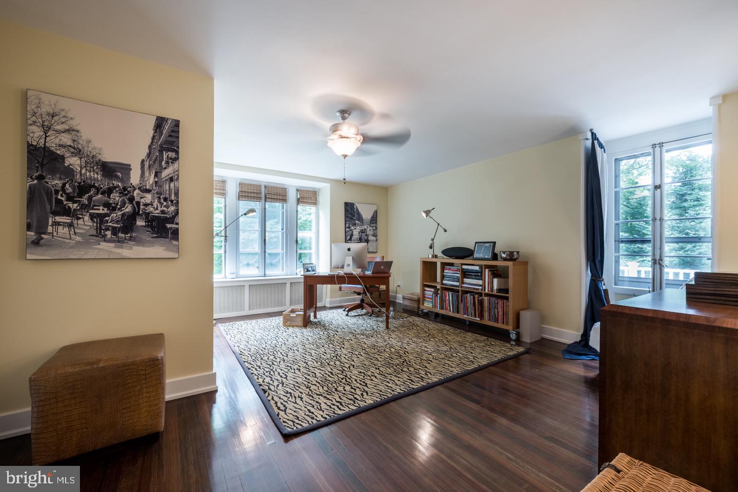SPRING MILL - Residential