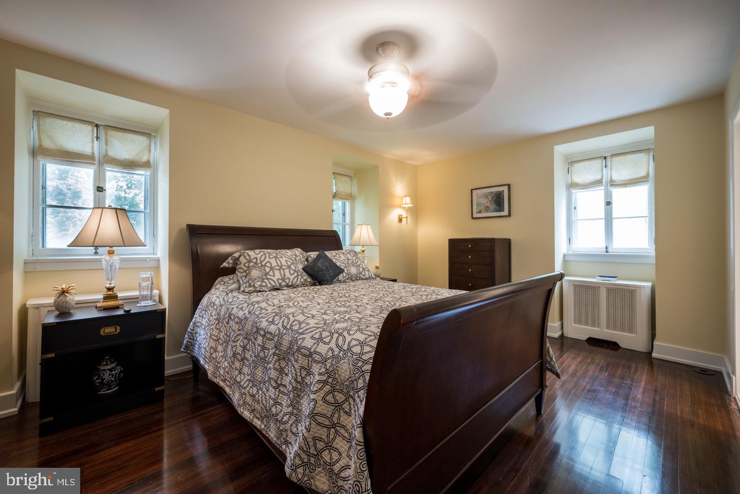 SPRING MILL - Residential