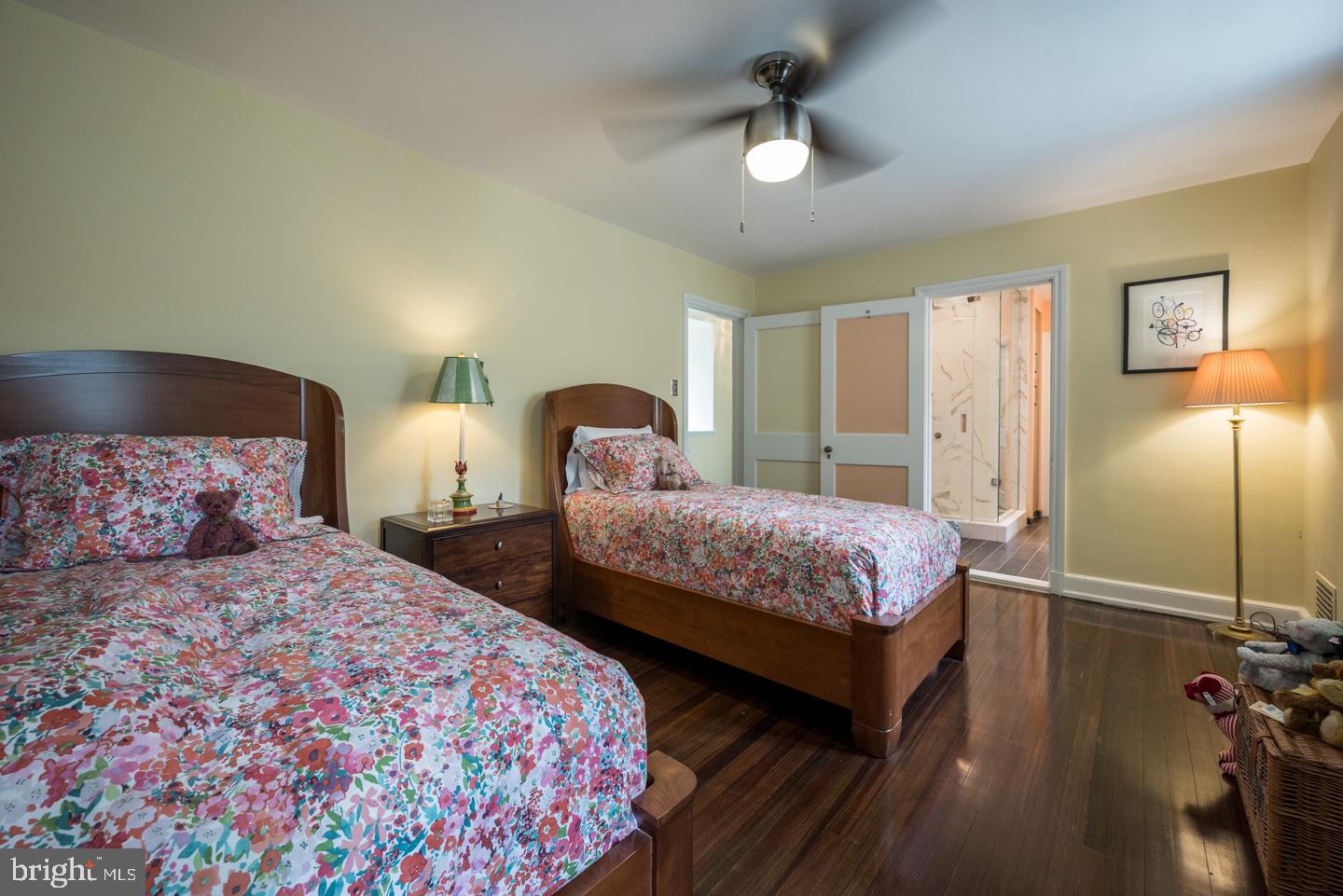 SPRING MILL - Residential