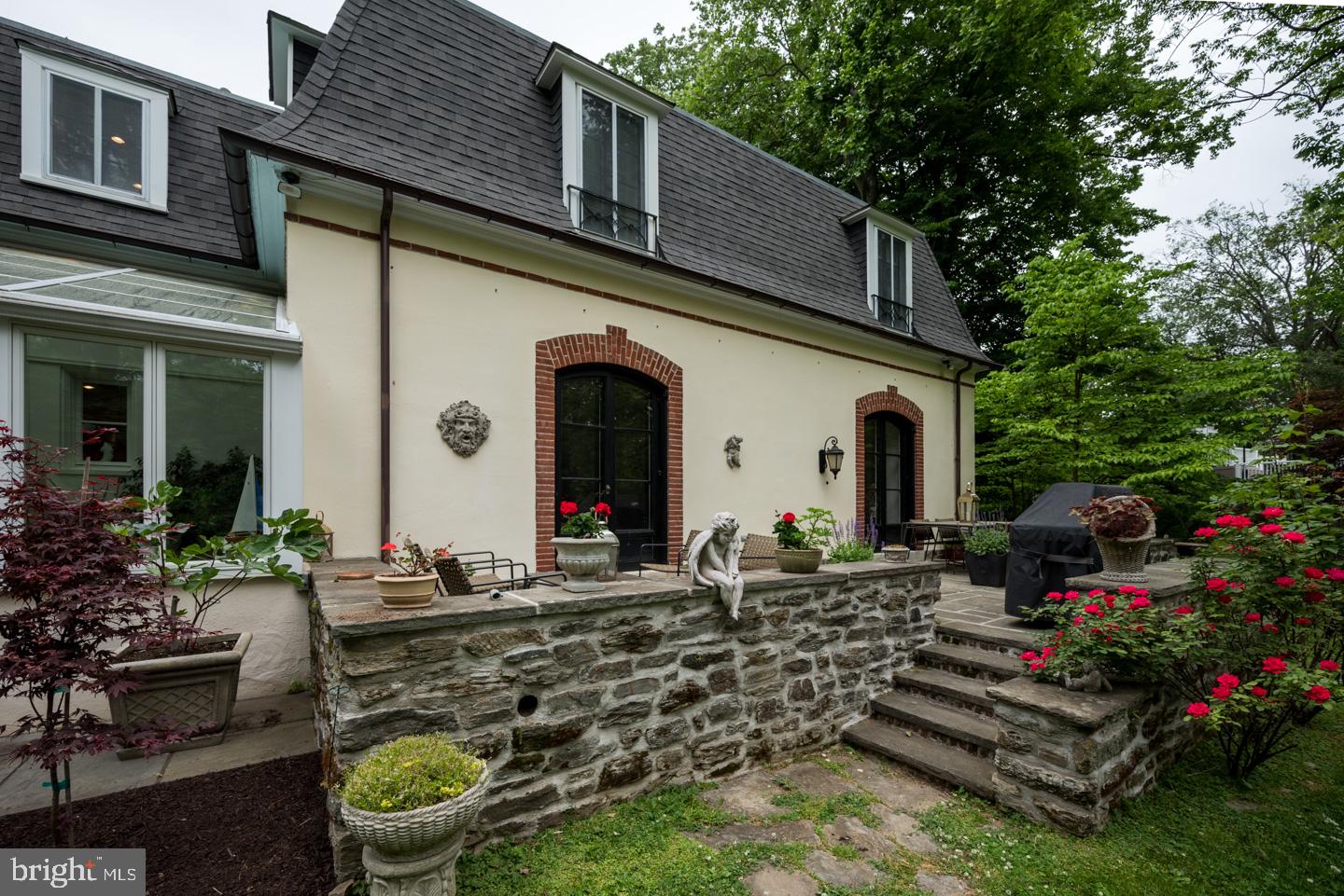 SPRING MILL - Residential