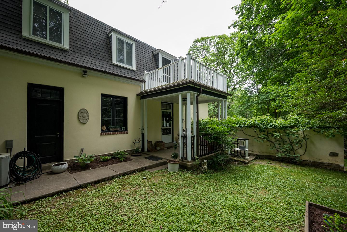 SPRING MILL - Residential