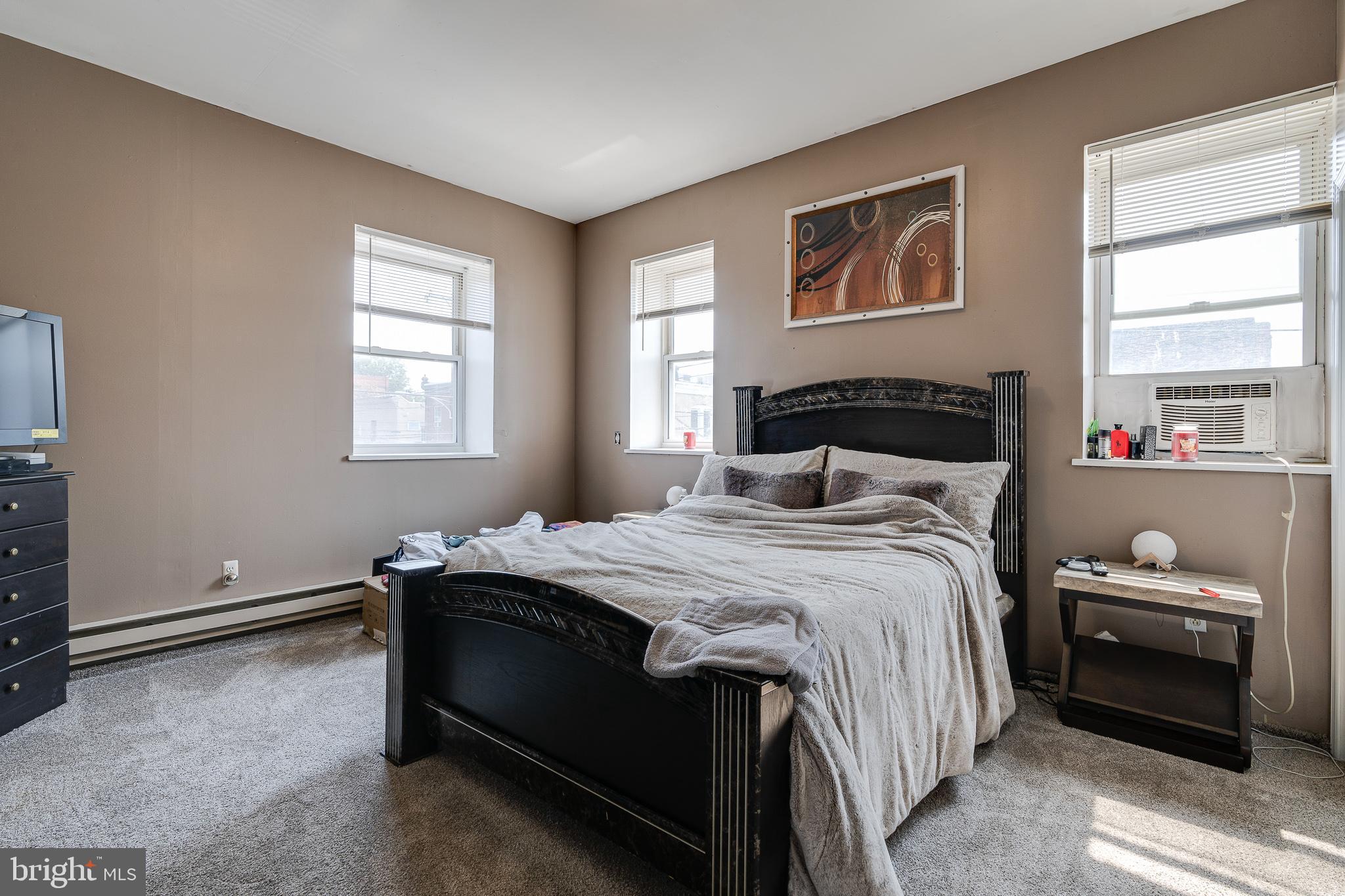 NEWBOLD - Commercial Sale