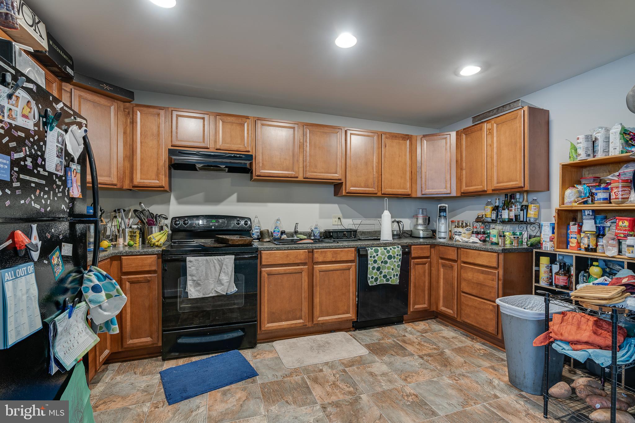 NEWBOLD - Commercial Sale