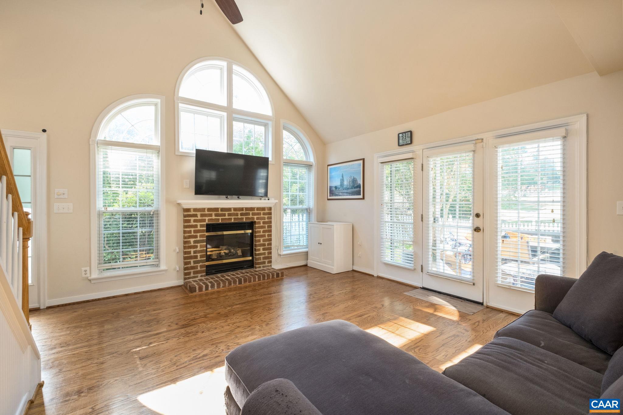 998 PINTAIL LN