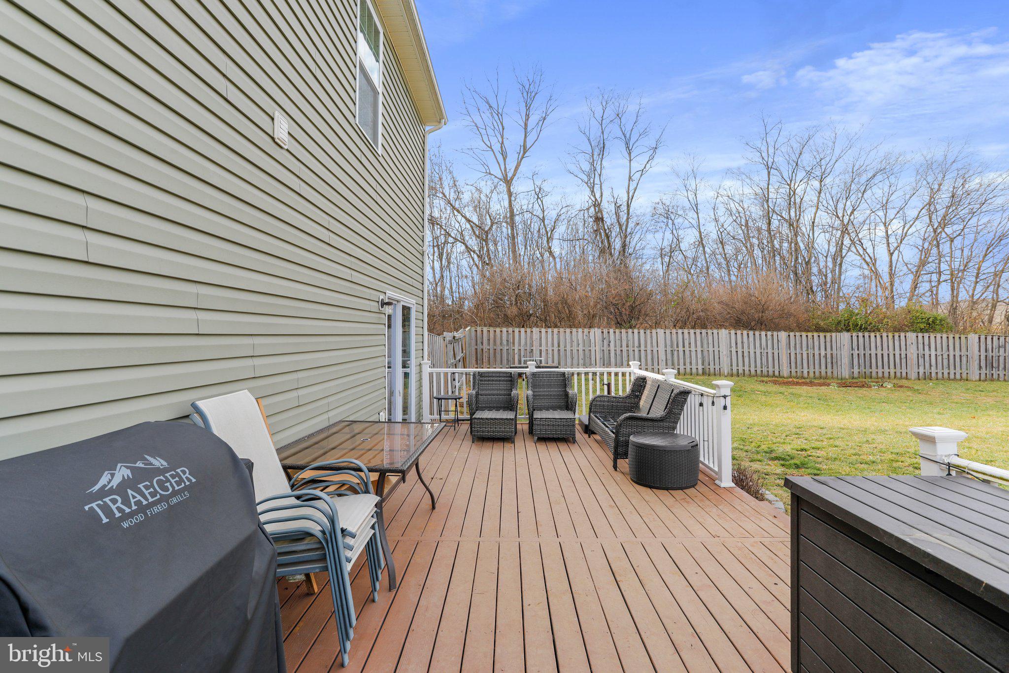 CRESTFIELD - Residential