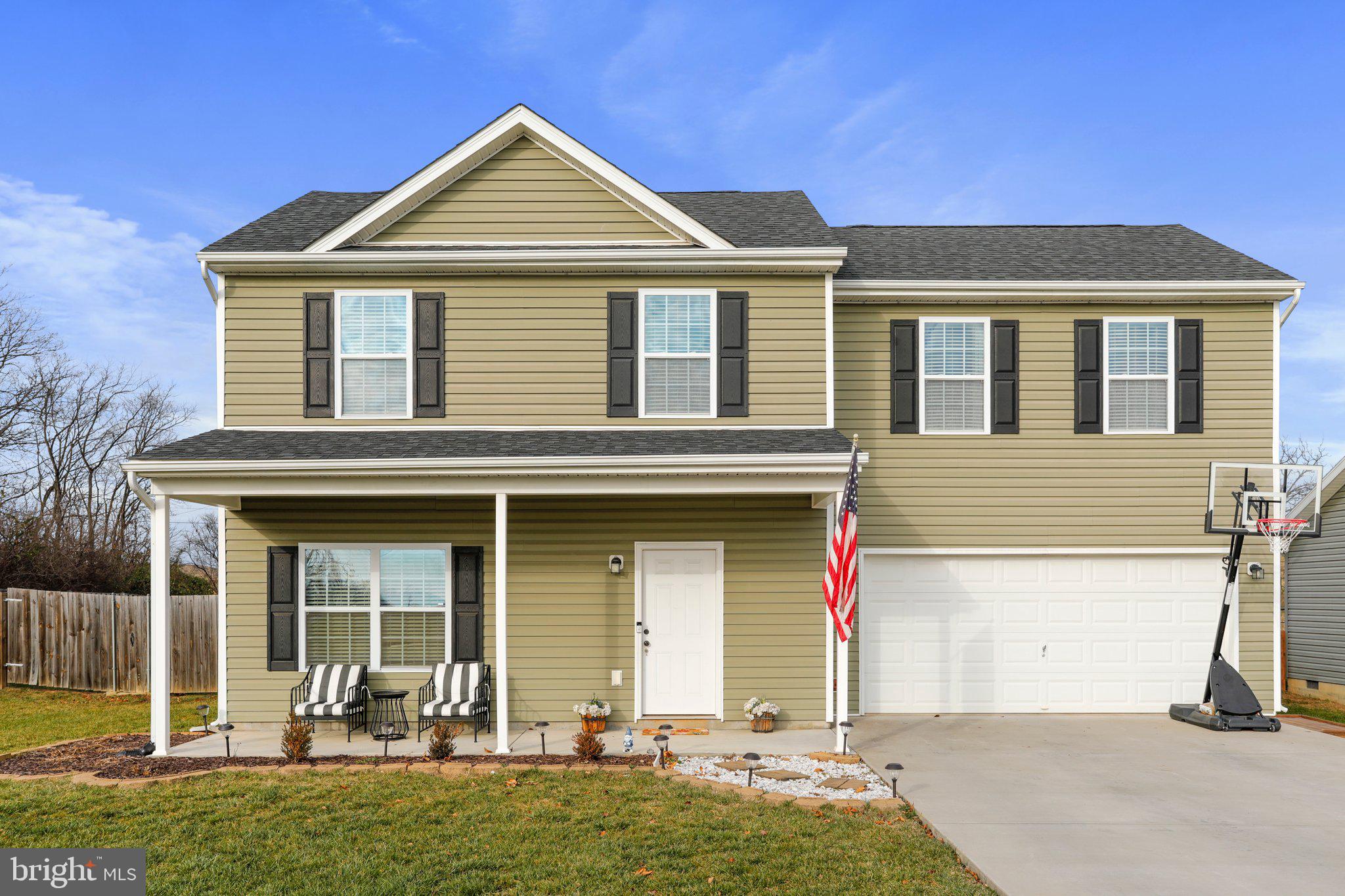 CRESTFIELD - Residential