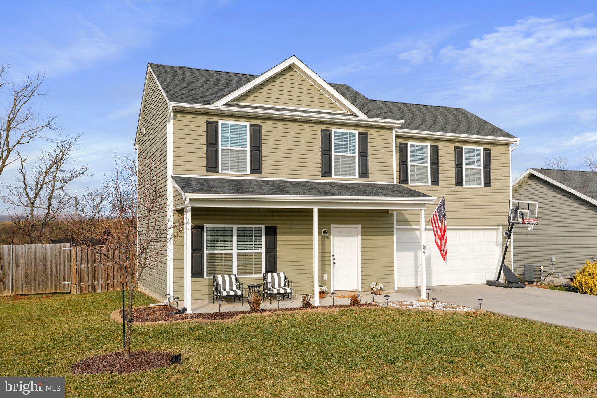 CRESTFIELD - Residential