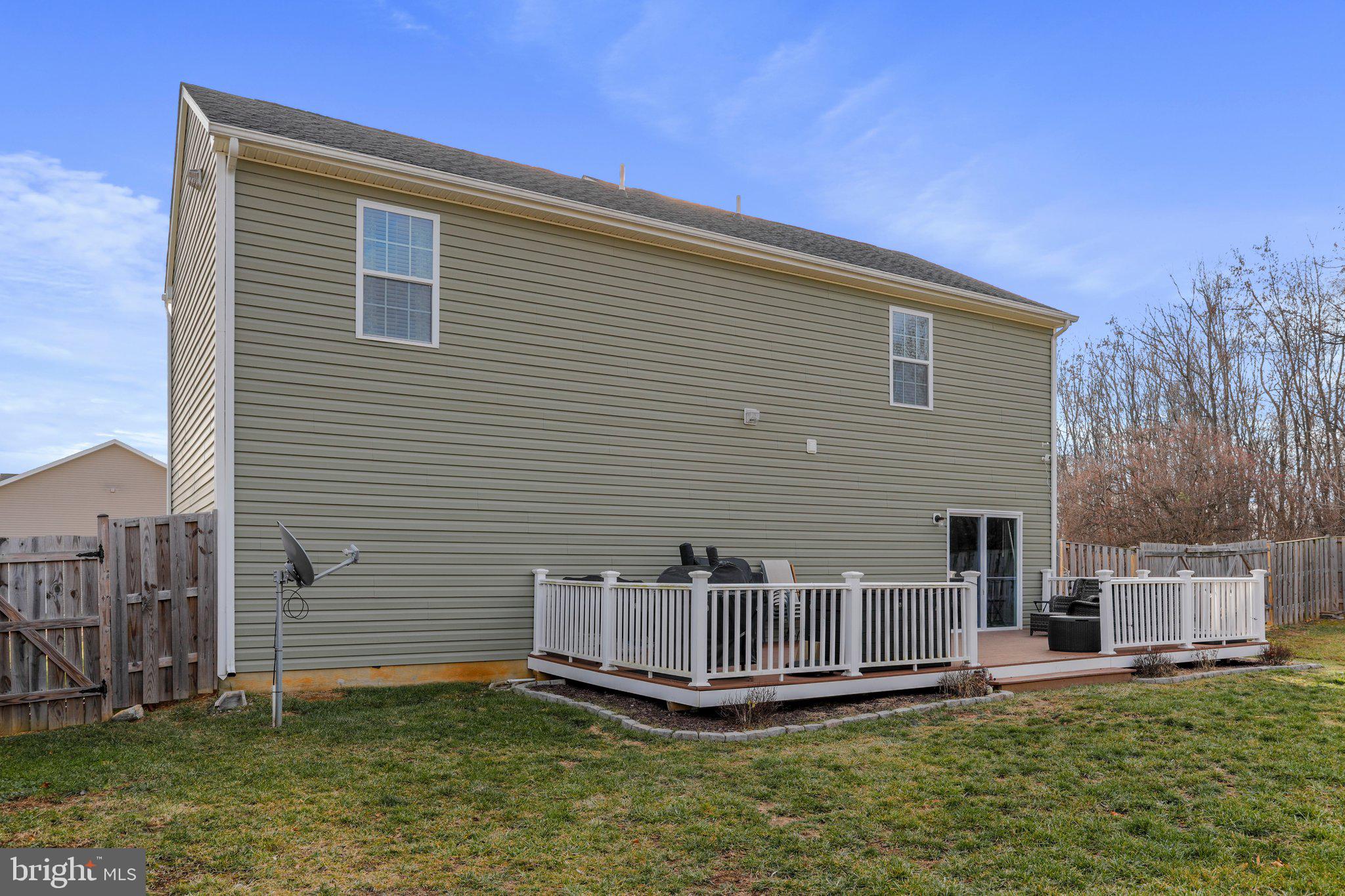 CRESTFIELD - Residential