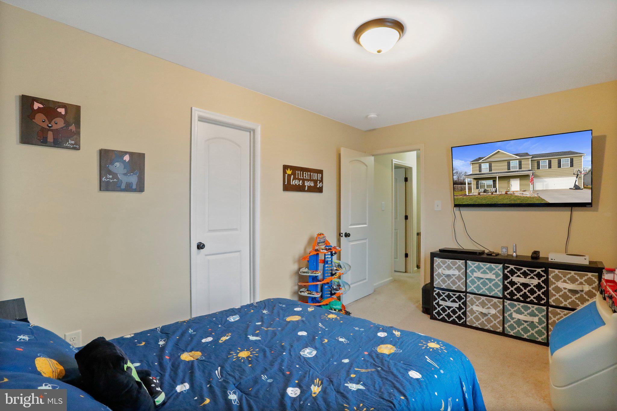 CRESTFIELD - Residential