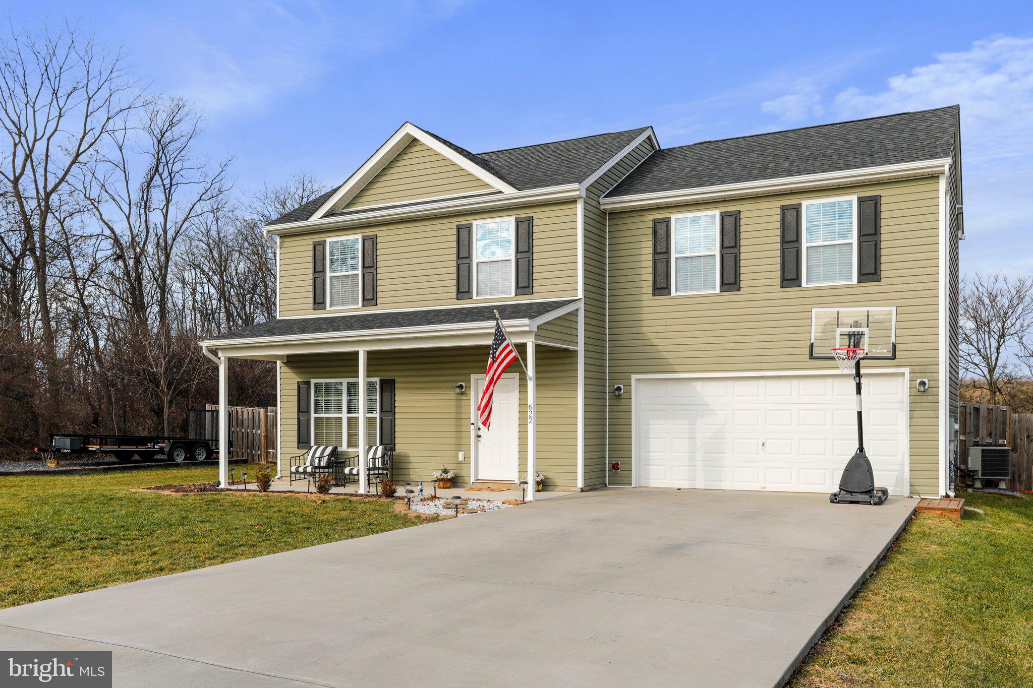 CRESTFIELD - Residential