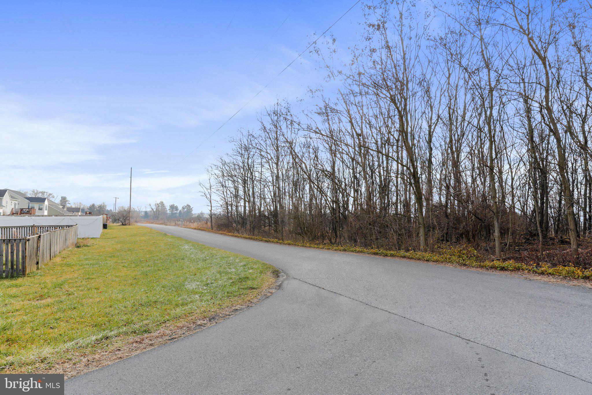 CRESTFIELD - Residential