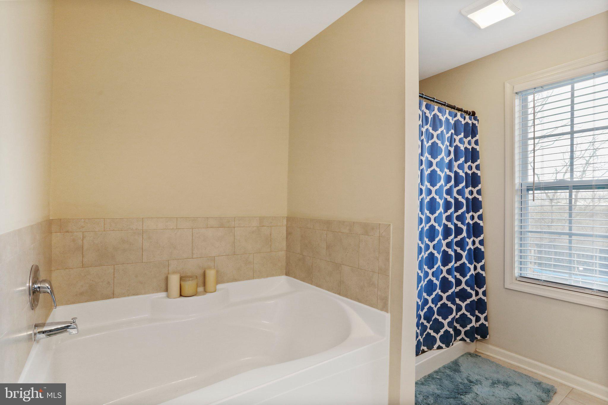 CRESTFIELD - Residential