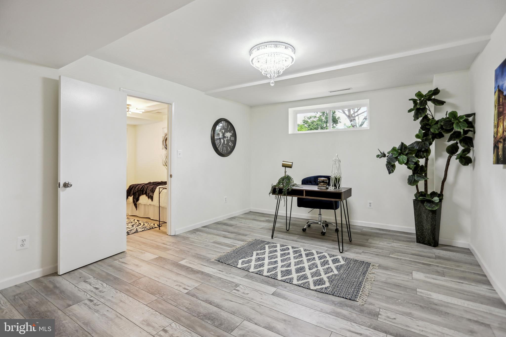 TEMPLE HILLS - Residential