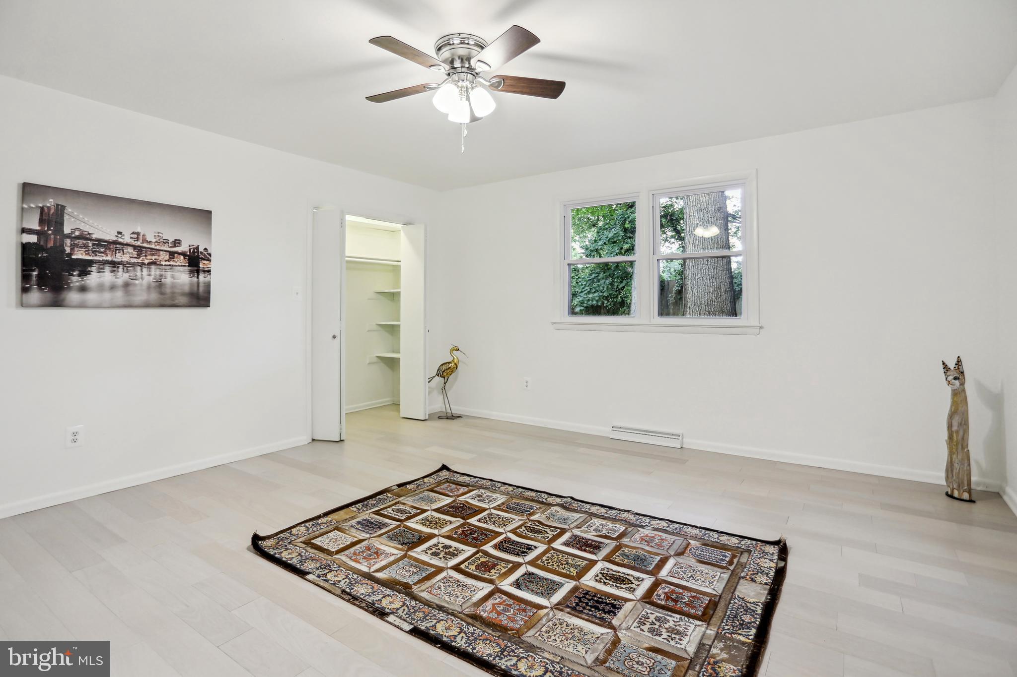 TEMPLE HILLS - Residential