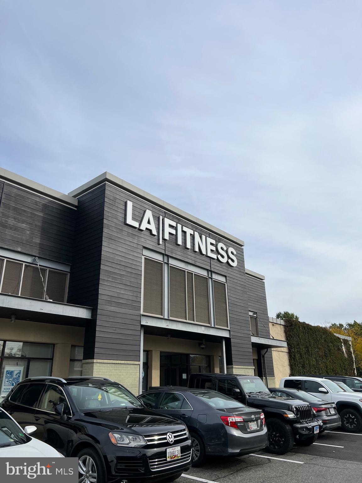 OLDE FACTORY - Residential Lease