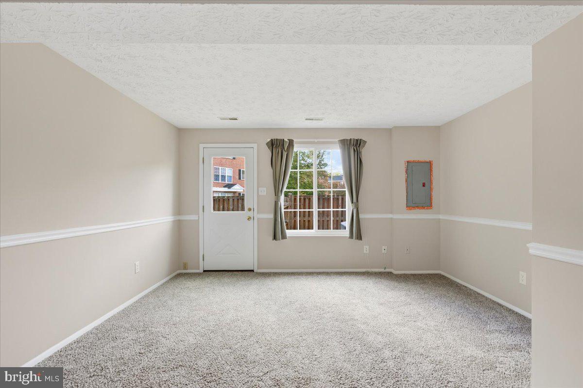 OLDE FACTORY - Residential Lease