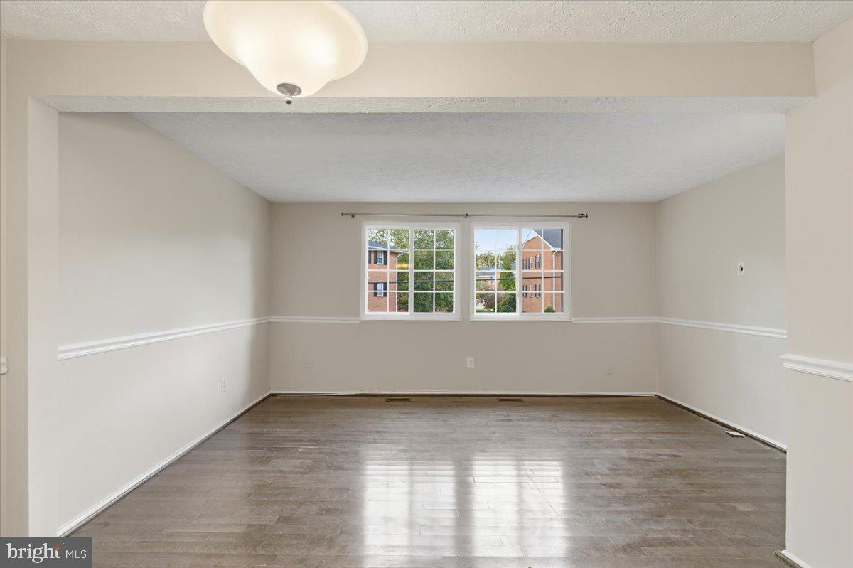 OLDE FACTORY - Residential Lease