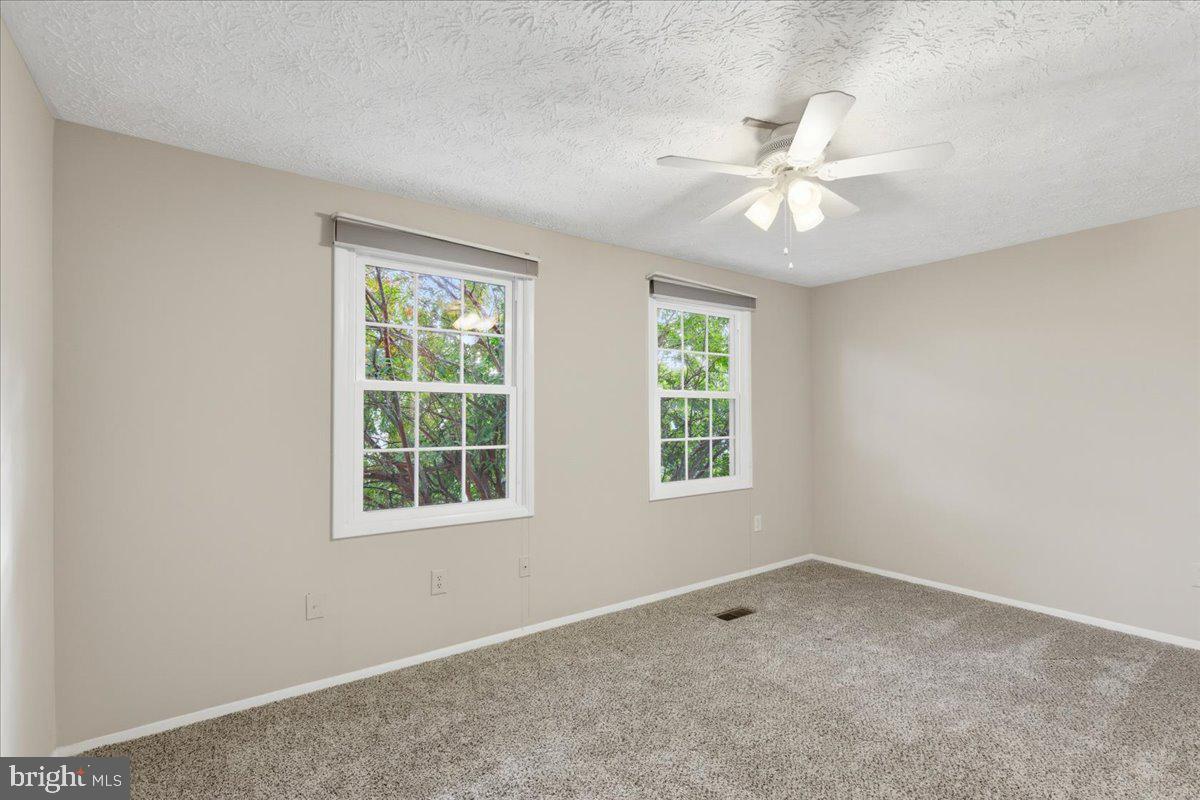 OLDE FACTORY - Residential Lease